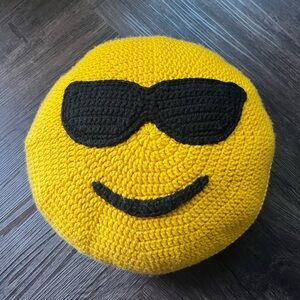 😎 Crocheted Sunglassess Emoji Plush Pillow Decor size 14” diameter